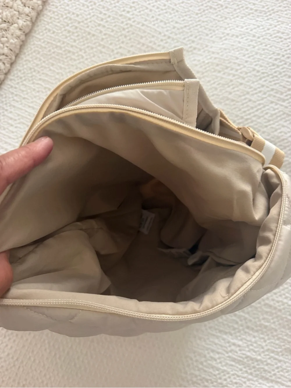 NWT Mine Women’s Quilted Cream Pickleball  Bag with Tan Stripe 3 in 1